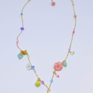 Mother of pearl flower necklace